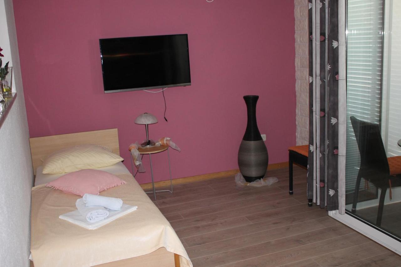 Apartment Silvia *