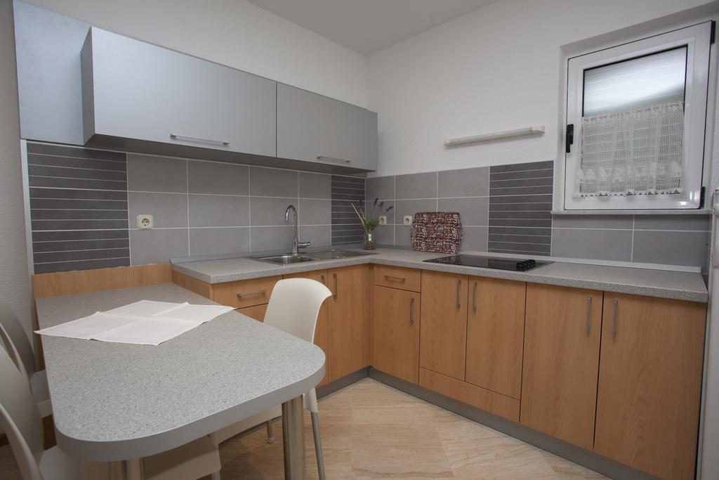 Apartment Silvia *